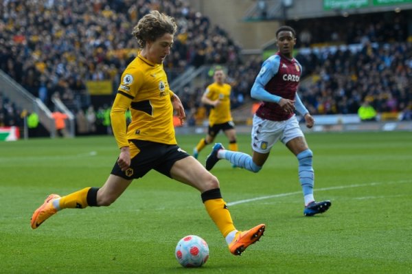 Italian media: Roma contacts Wolves and wants to rent first and then buy Fabio Silva & to provide an annual salary of 2 million euros