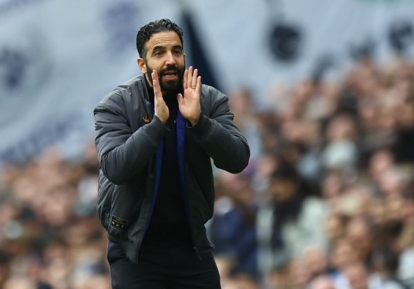 Can it continue? Manchester United has remained unbeaten with 6 wins and 1 draw against Everton in the past 7 times. Last season, they won by 4 goals at home.